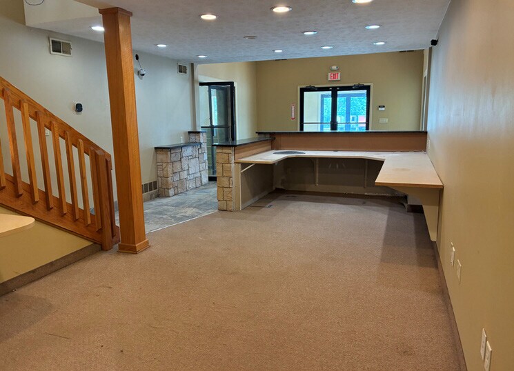 More Photos Of 1249 Lehigh Station Rd, Henrietta Warehouse For Lease