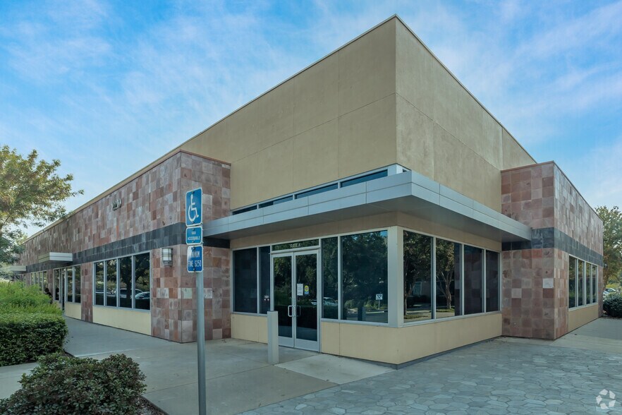 More Photos Of 2250 Del Paso Rd, Sacramento Unknown For Lease