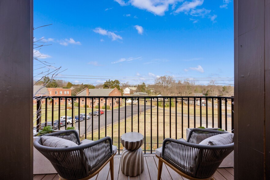 More Photos Of 202 S Main St, Belmont Apartments For Sale