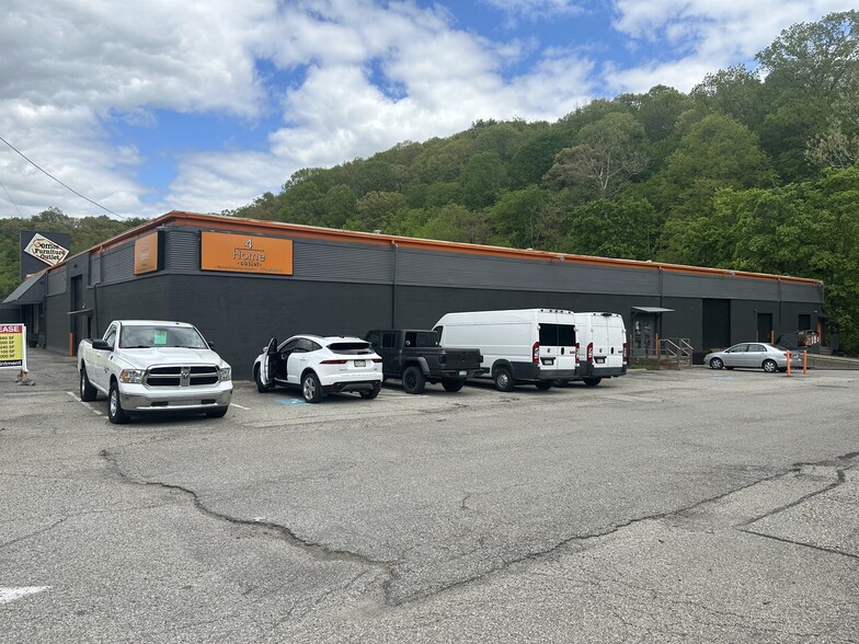 More Photos Of 3114 William Flynn Hwy, Glenshaw Warehouse For Lease