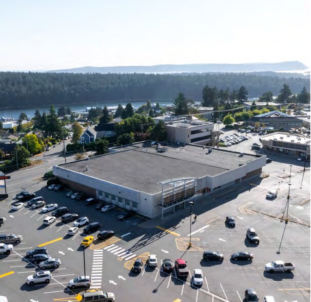 Primary Photo Of 1501 Estevan Rd, Nanaimo General Retail For Lease