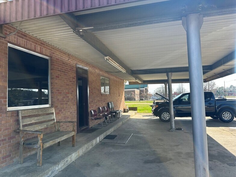 More Photos Of 410 Highway 51, Brookhaven Auto Dealership For Sale