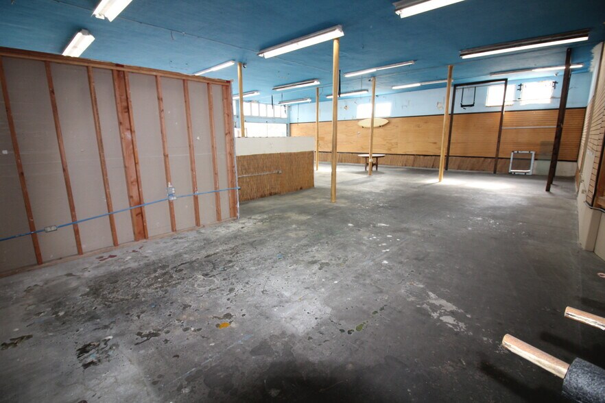 More Photos Of 3780 Mission Blvd, San Diego General Retail For Lease