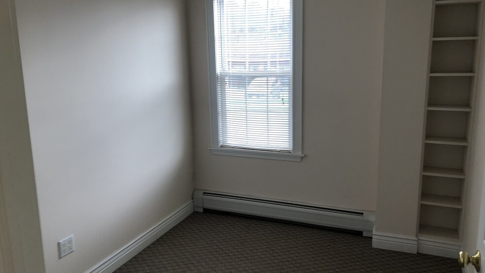 More Photos Of 80 Broad St, Phillipsburg Office Residential For Sale