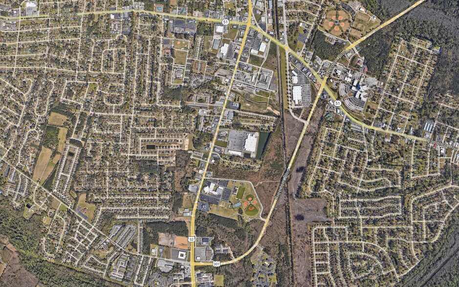More Photos Of 2037 S Irby St, Florence General Retail For Sale