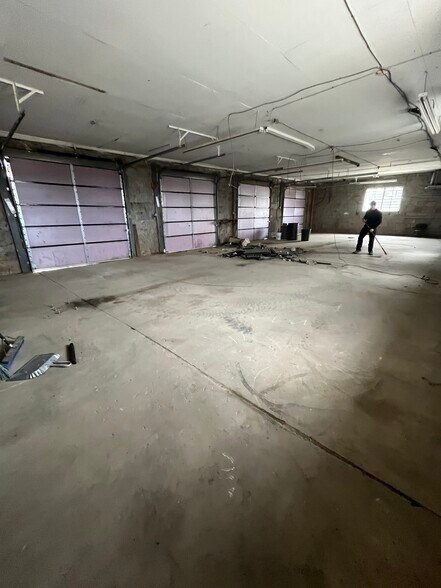 More Photos Of 1851 Easley Hwy, Pelzer Flex For Sale