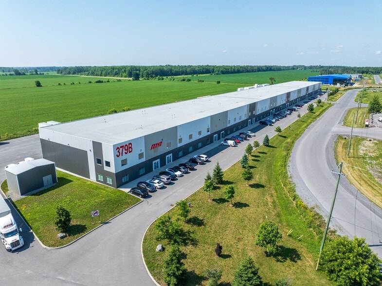 More Photos Of 379B Corduroy Rd, Ottawa Warehouse For Lease