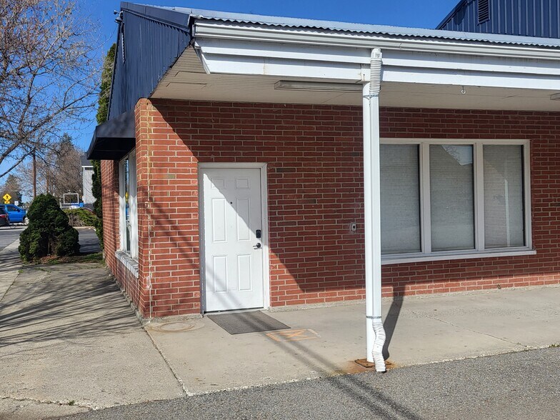 More Photos Of 415 E 3rd Ave, Post Falls Freestanding For Sale