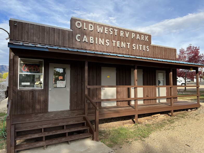 Primary Photo Of 348 S Main St, Monticello Trailer Camper Park For Sale