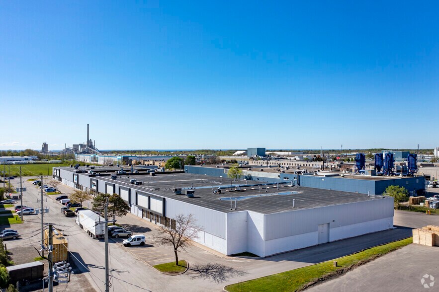 More Photos Of 2301 Royal Windsor Dr, Mississauga Warehouse For Lease