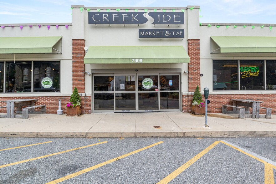 More Photos Of 7909 High School Rd, Elkins Park Restaurant For Lease