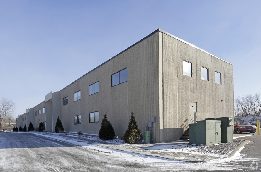More Photos Of 2530-2570 Kasota Ave, Saint Paul Light Manufacturing For Lease