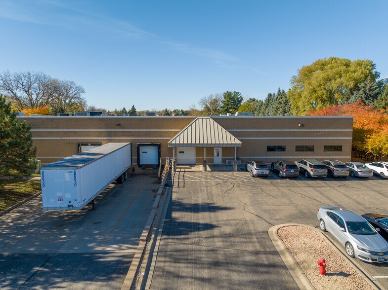 More Photos Of 6900 W 110th St, Bloomington Light Manufacturing For Sale