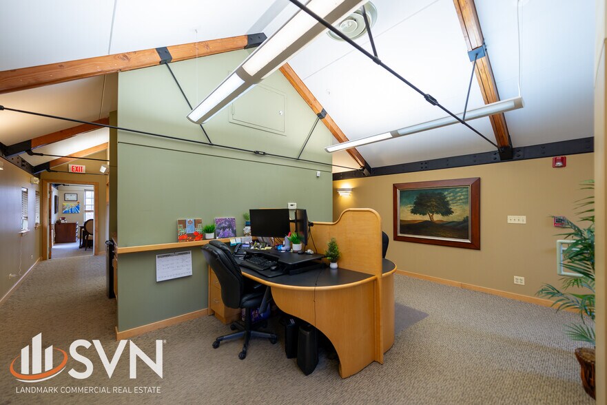 More Photos Of 22 W State St, Geneva Office For Sale