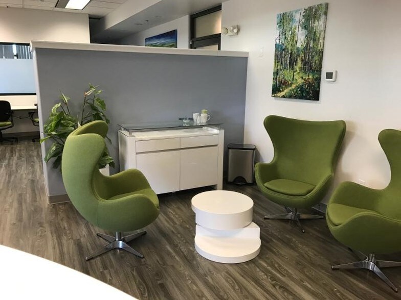 More Photos Of 651 Garrison St, Lakewood Office For Sale