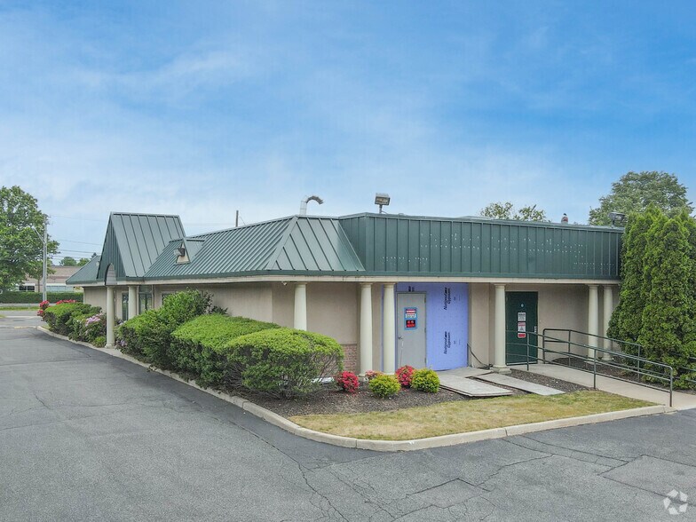 More Photos Of 55 Veterans Memorial Hwy, Commack Medical For Lease