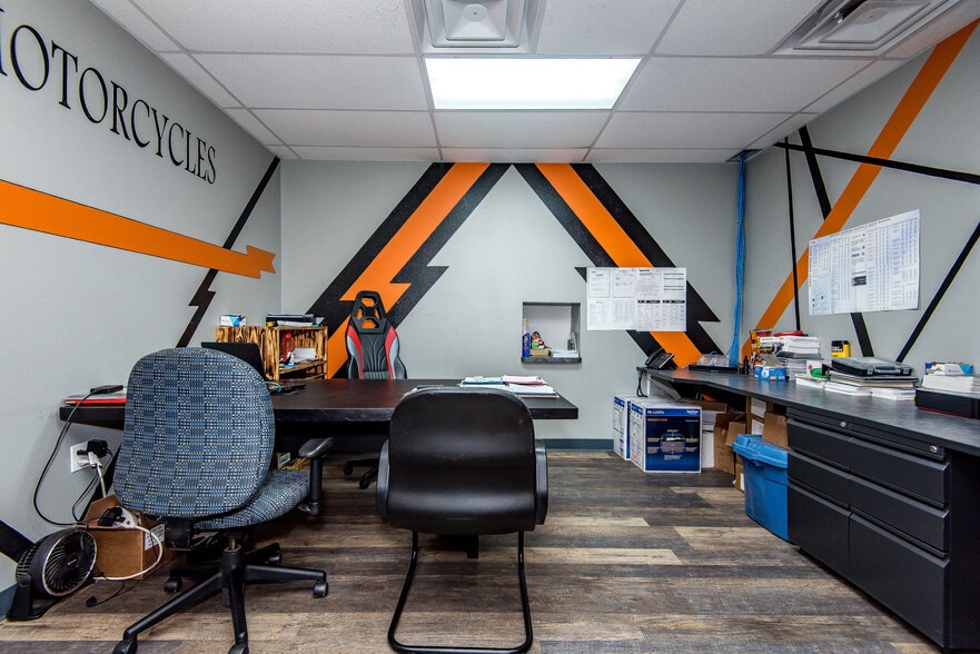 More Photos Of 2106 Highway 95, Bullhead City Auto Dealership For Sale