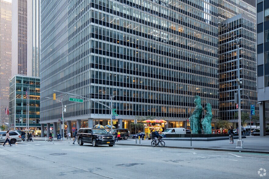More Photos Of 1285 Avenue of the Americas, New York Office For Lease