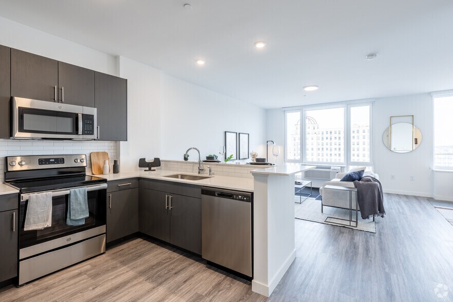 More Photos Of 150 Main St, Hackensack Apartments For Lease