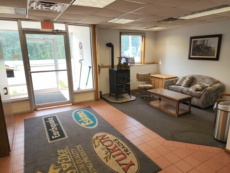 More Photos Of 1690 Elm St, Cumberland Service For Sale