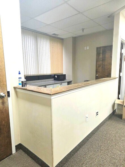 More Photos Of 1 Executive Blvd, Suffern Office For Lease