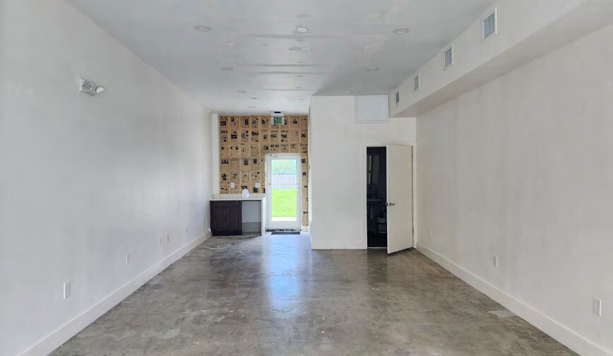 More Photos Of 2829 NW 13th Ave, Miami Storefront Retail Office For Sale