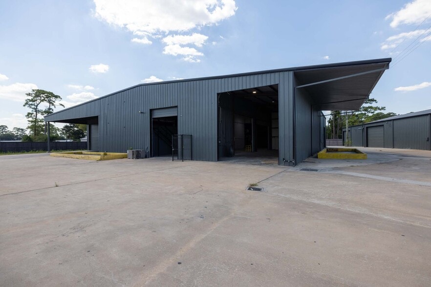More Photos Of 23609 W Hardy Rd, Spring Warehouse For Sale