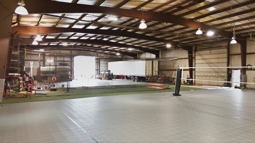 More Photos Of 119 Elizabeth Pike, Mineral Wells Industrial For Lease
