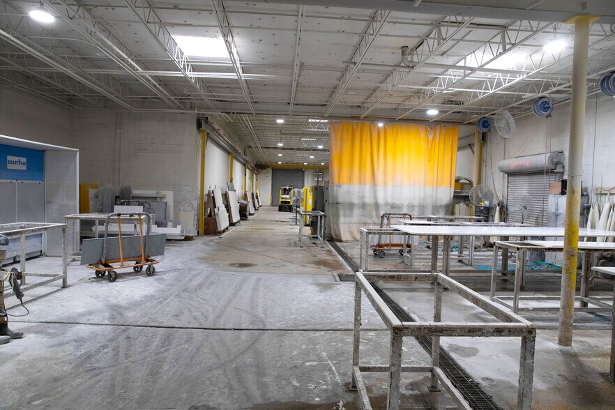 More Photos Of 3400 Windom Rd, Brentwood Manufacturing For Sale