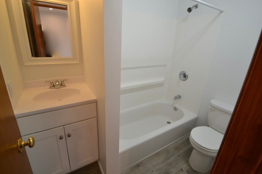More Photos Of 510 Piermont Ave, Piermont General Retail For Sale