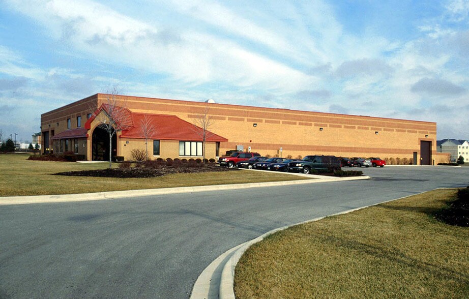 Primary Photo Of 18531 Spring Creek Dr, Tinley Park Manufacturing For Sale