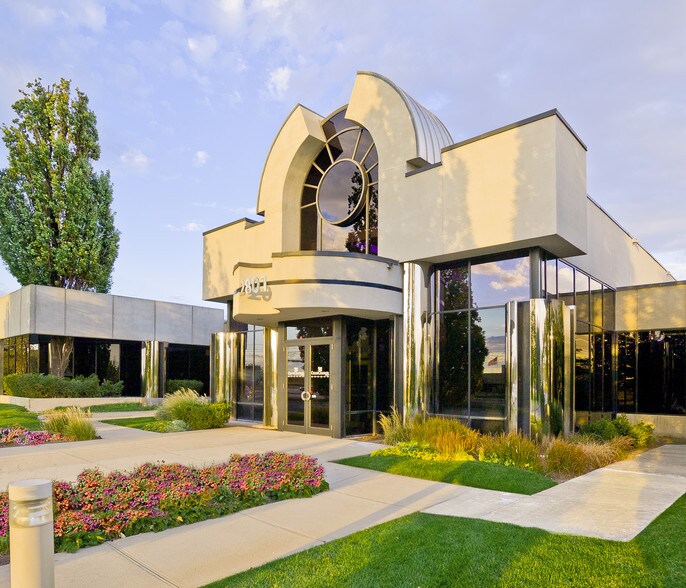 More Photos Of 2850 Decker Lake Dr, West Valley Unknown For Lease