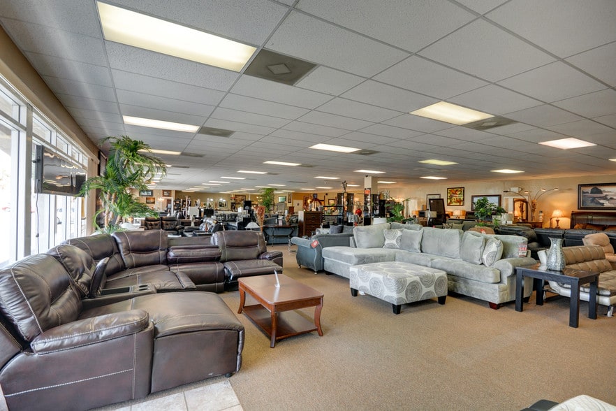 More Photos Of 1820-1830 S Rainbow Blvd, Las Vegas Unknown For Lease