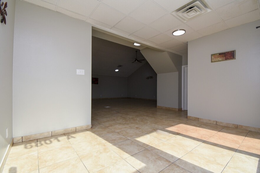 More Photos Of 6801 N Navarro St, Victoria Storefront Retail Office For Sale