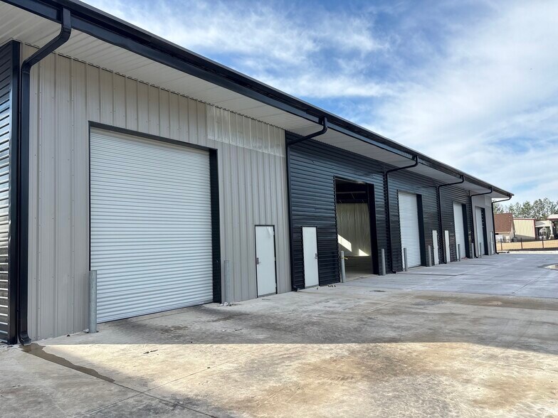 More Photos Of 25366 Richards Rd, Spring Flex For Lease