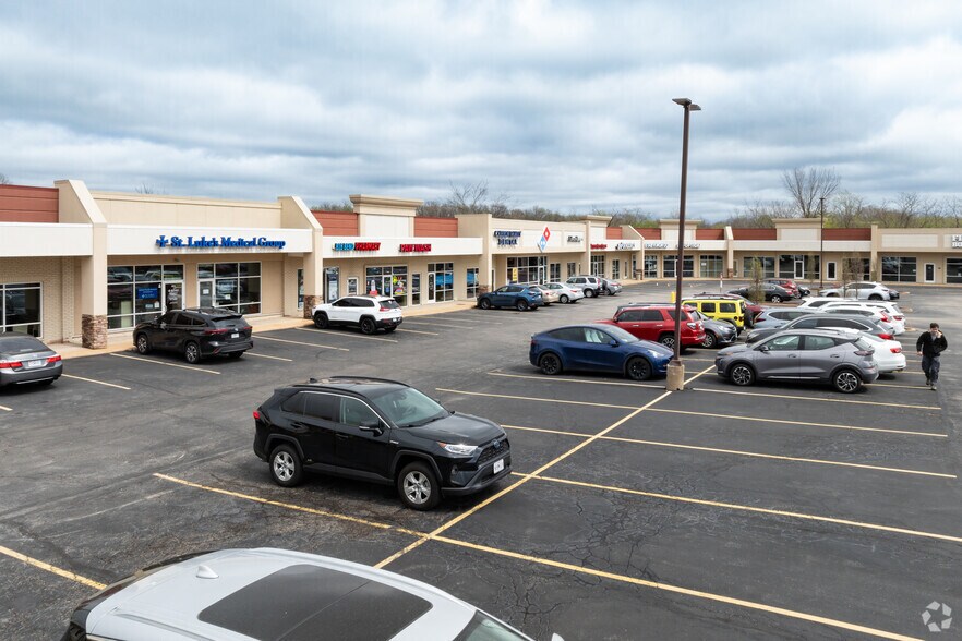 More Photos Of 621-703 Big Bend Rd, Manchester Storefront For Lease