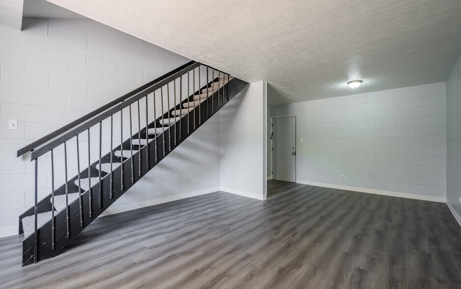 More Photos Of , Carbondale Multifamily For Sale