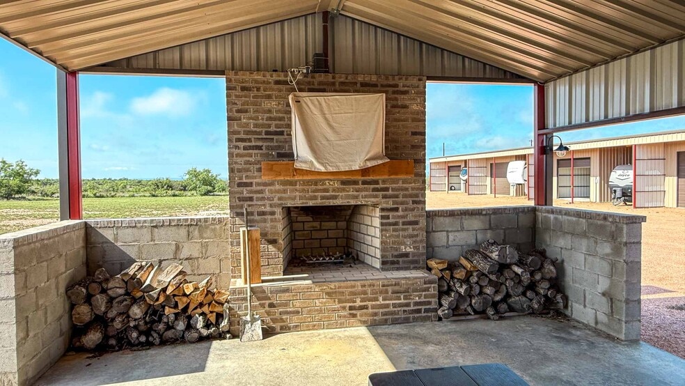 More Photos Of 1432 FM 1929, Voss Trailer Camper Park For Sale