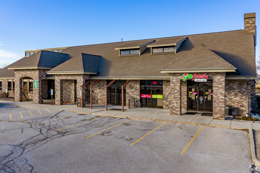 More Photos Of 8701 S Howell Ave, Oak Creek Storefront Retail Office For Lease