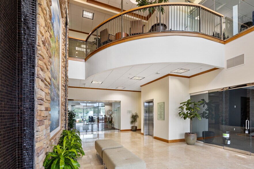More Photos Of 533 E Riverside Dr, Eagle Office Residential For Lease