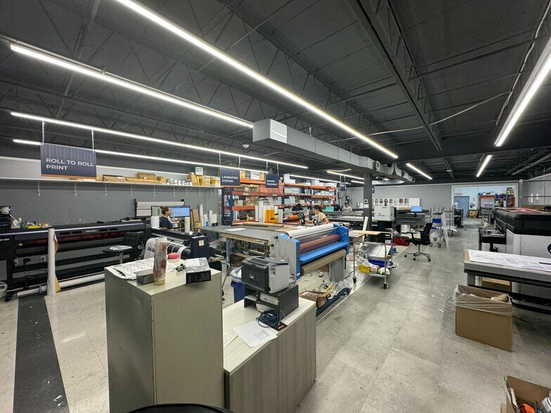 More Photos Of 319 E 54th St, Elmwood Park Light Distribution For Sale