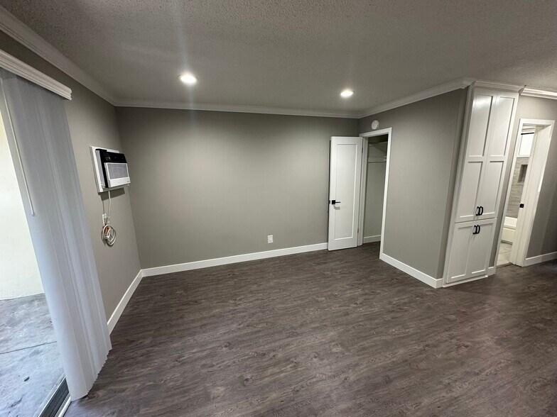 More Photos Of 3546 Los Flores Blvd, Lynwood Multifamily For Sale