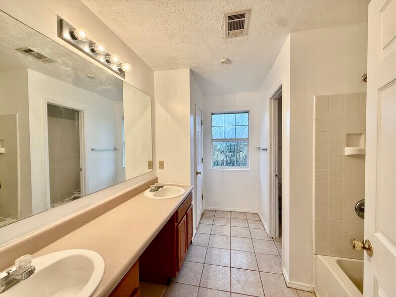 More Photos Of 66 Boyd Rd, Starkville Specialty For Sale