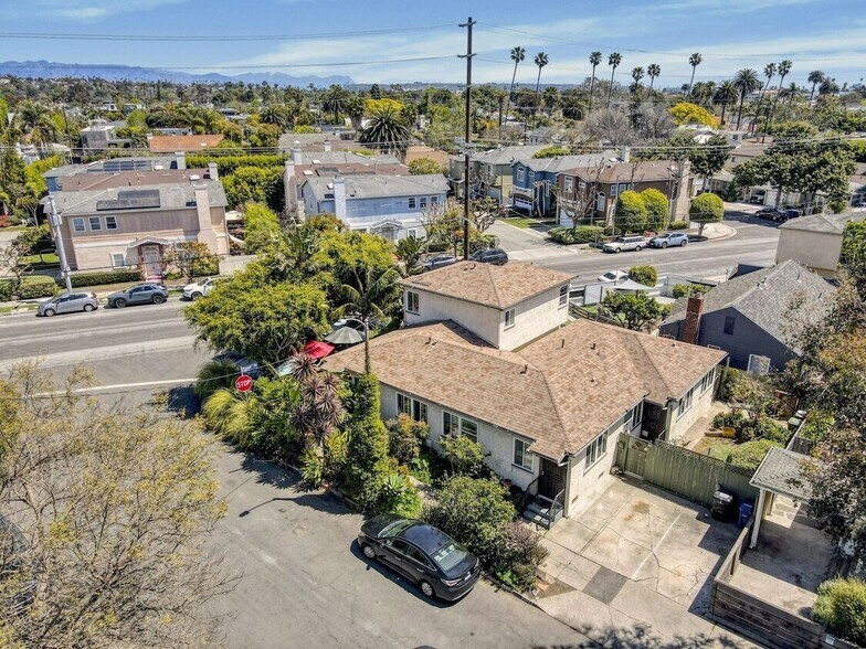 Primary Photo Of 1134 Marco Pl, Venice Multifamily For Sale