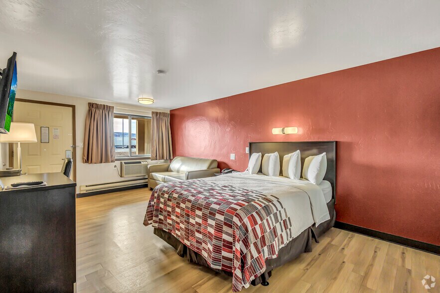 More Photos Of 2210 Highway 6 & 50, Grand Junction Hotel For Sale