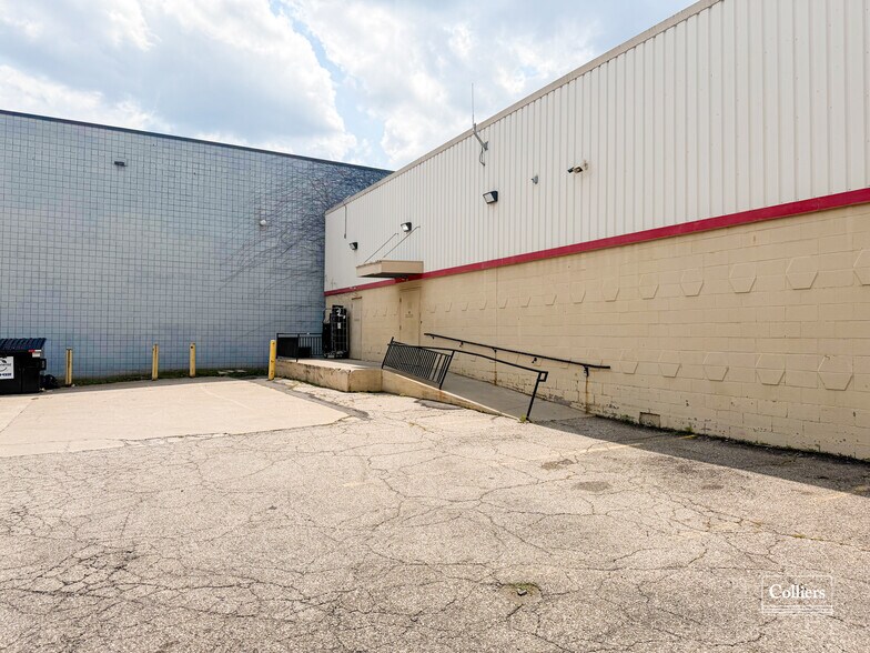 More Photos Of 1215 Brighton Rd, Pittsburgh Freestanding For Lease