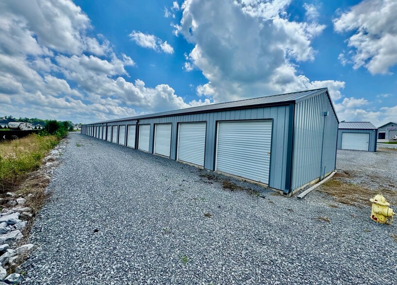 More Photos Of 96 Phoenix Dr, Cadiz Self Storage For Sale