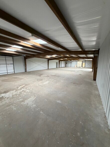 More Photos Of 914 White St E, Rock Hill Service For Lease