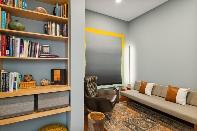 More Photos Of 3307 W Irving Park Rd, Chicago Office Residential For Sale