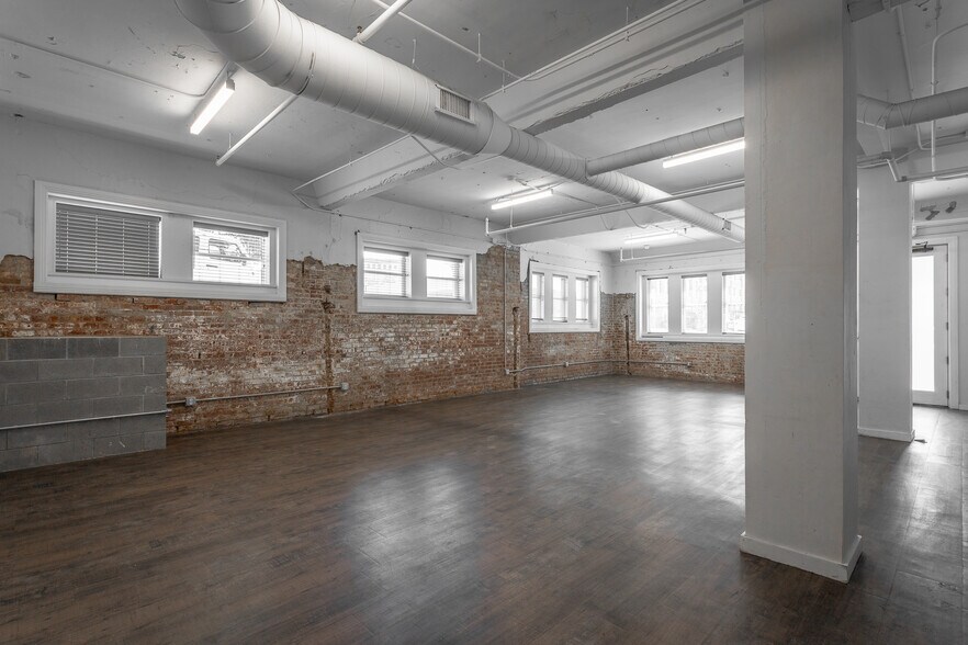 More Photos Of 123 E 7th St, Chattanooga Office For Lease